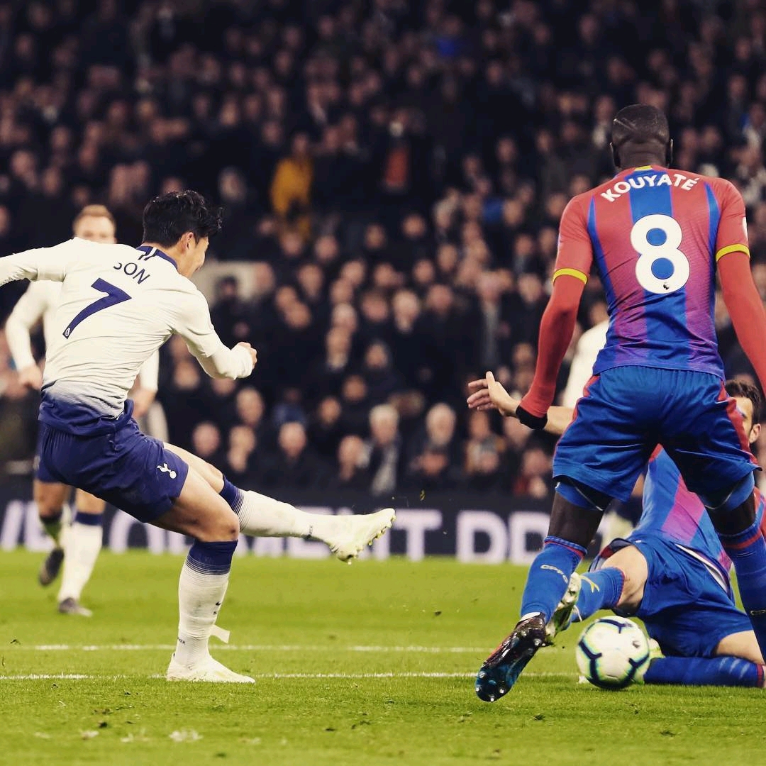 无缘孙凯！拜仁发布与热刺赛前海报：凯恩、里沙利松出镜.